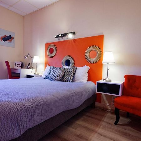 Logis Hotel Le Bocage モンマロー エクステリア 写真