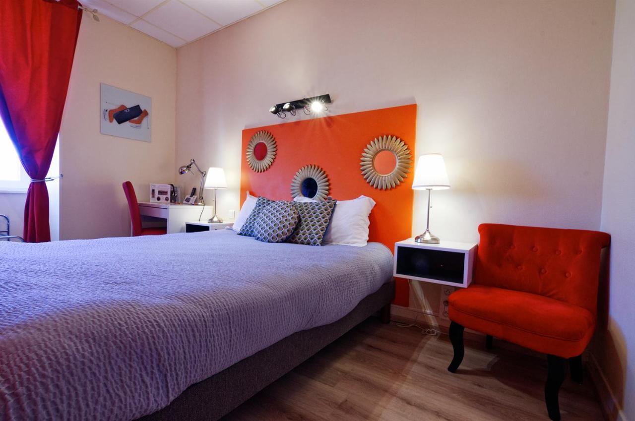 Logis Hotel Le Bocage モンマロー エクステリア 写真