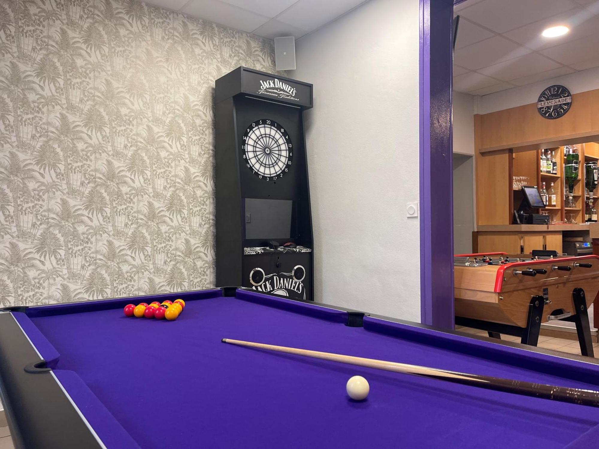 Logis Hotel Le Bocage モンマロー エクステリア 写真