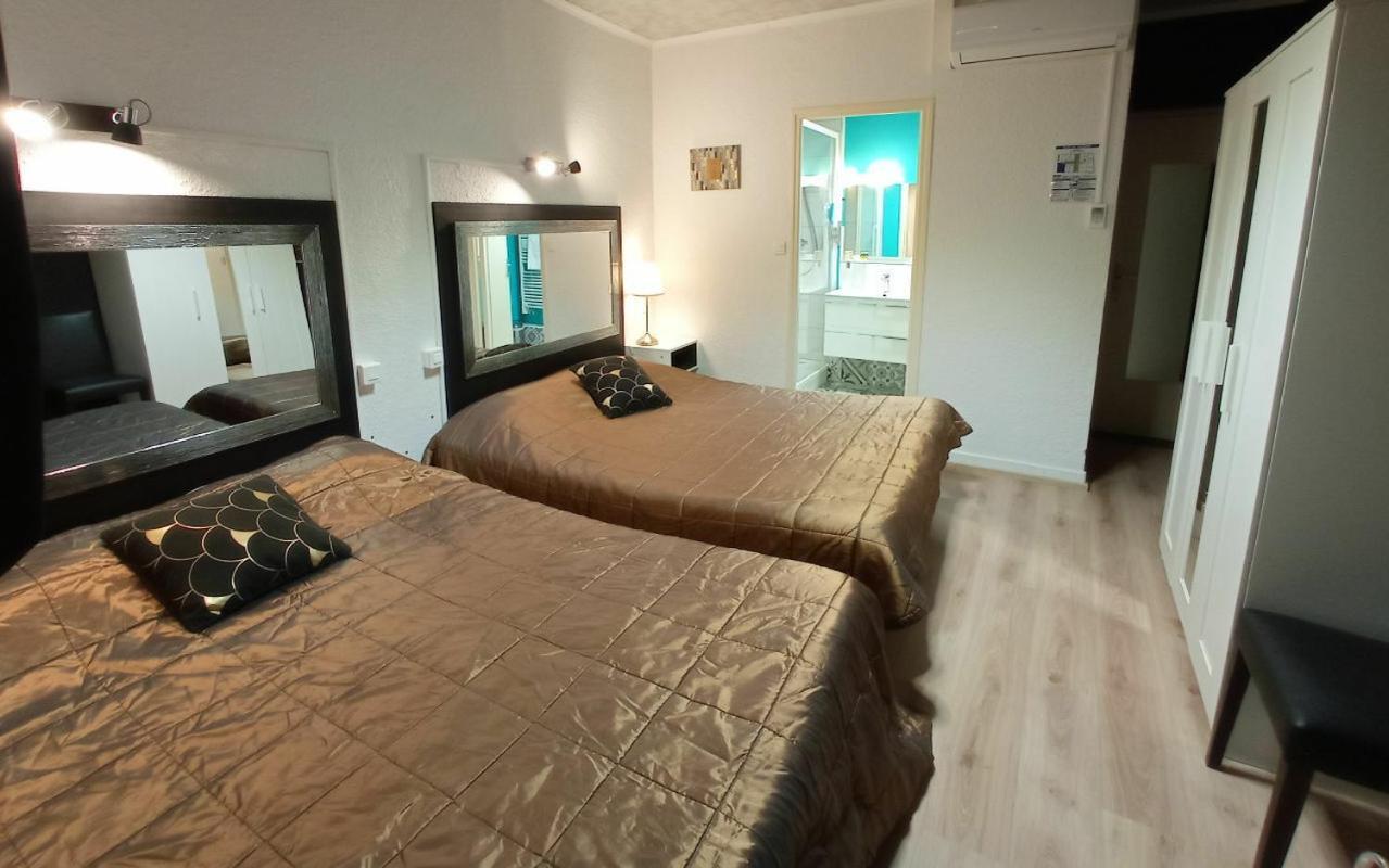 Logis Hotel Le Bocage モンマロー エクステリア 写真